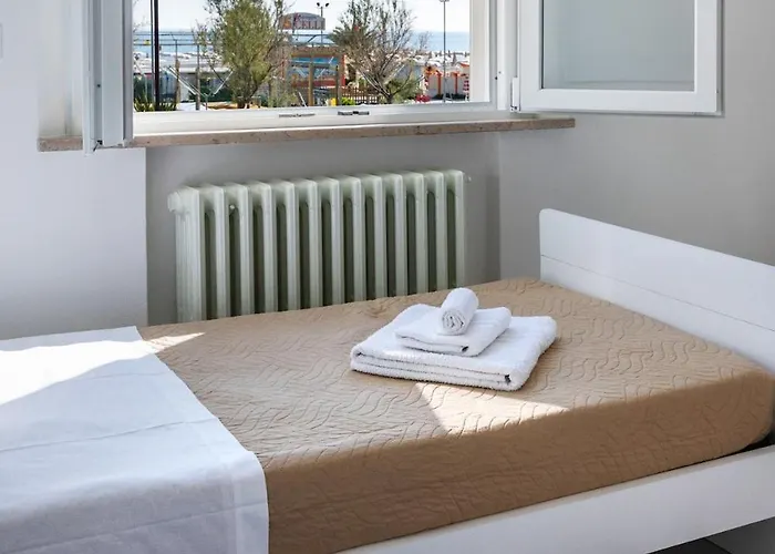 Trilocale Longarone 3 * Rimini