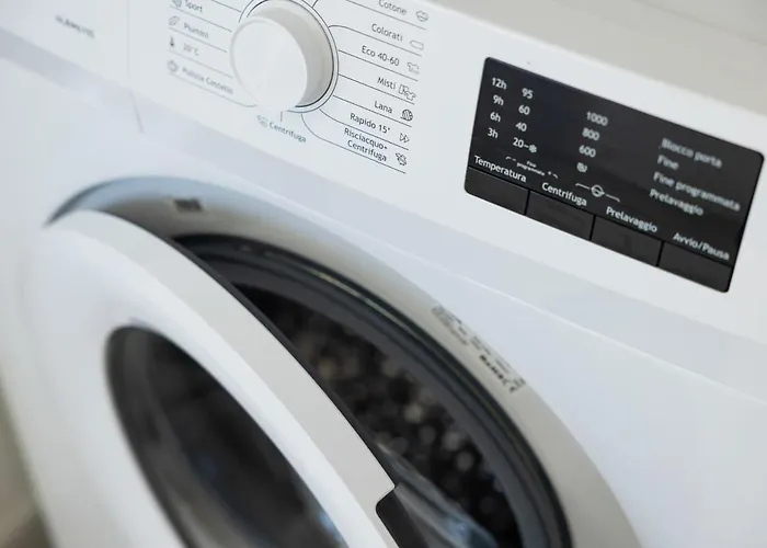 Trilocale Longarone 3 아파트 *